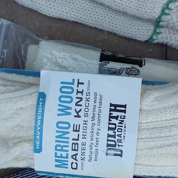 Bundle Smartwool Mittens Duluth Trading Co Farm to Feet Alaska Socks Merino Wool - Picture 9 of 16